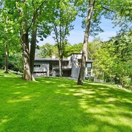 Rent this 4 bed house on 17 Fox Run Road in Pound Ridge, NY 10576