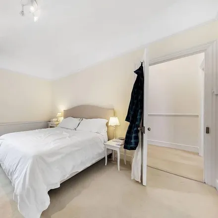 Rent this 2 bed apartment on Mayford Road in London, SW12 8SJ