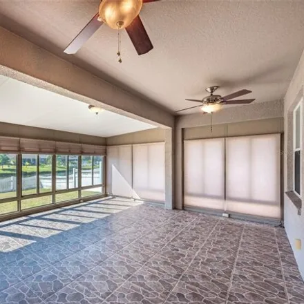 Image 5 - 8348 Moccasin Trail Drive, Riverview, FL 33578, USA - House for sale