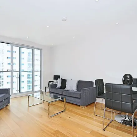 Image 7 - Radisson Blu, Bute Terrace, Cardiff, CF10 2FL, United Kingdom - Apartment for rent