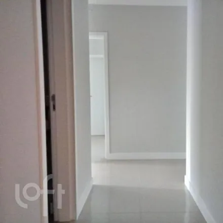 Buy this 2 bed apartment on Bloco 2 in Rodovia Admar Gonzaga 1623, Itacorubi