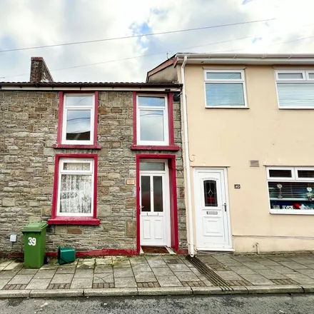 Rent this 3 bed house on Curre Street in Aberdare, CF44 6UF