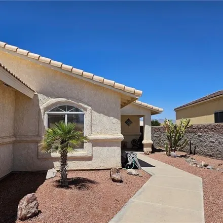 Image 2 - 5701 Sandtrap Way, Mohave Valley, AZ 86426, USA - House for sale