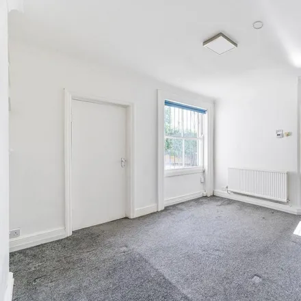 Rent this 1 bed apartment on 44 Belvedere Road in London, SE19 2HF