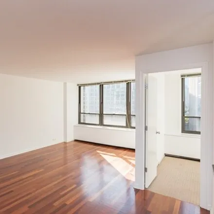 Image 3 - Pearson on the Park, 222 East Pearson Street, Chicago, IL 60611, USA - Condo for rent