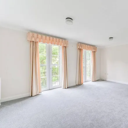 Rent this 4 bed house on Chestnut Place in Upper Sydenham, London
