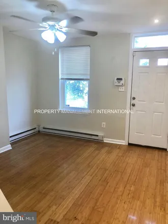 Image 3 - 2207 Almond Street, Philadelphia, PA 19125, USA - Townhouse for rent