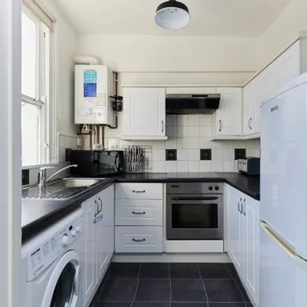 Image 2 - 28 Stanlake Road, London, W12 7HP, United Kingdom - Apartment for rent