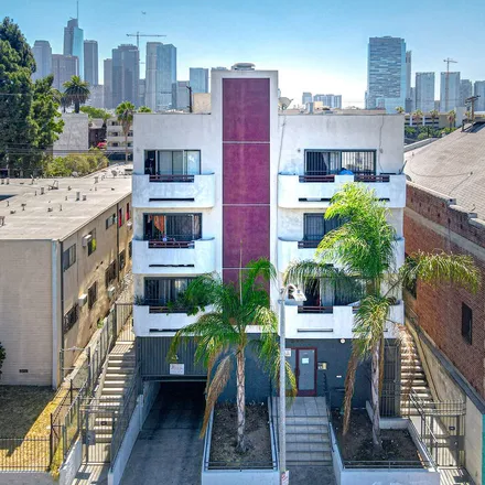 Buy this studio townhouse on 844 South Bonnie Brae Street in Los Angeles, CA 90057
