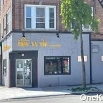 Image 3 - 64-02 Fresh Pond Road, New York, NY 11385, USA - House for sale