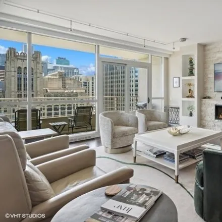 Image 3 - The Belvedere, 270 East Pearson Street, Chicago, IL 60611, USA - Condo for sale