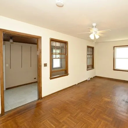 Image 5 - 30 8th Street, West View, Ridgefield Park, NJ 07660, USA - House for sale