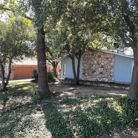 Image 2 - 2314 Candleberry Drive, Mesquite, TX 75149, USA - House for sale