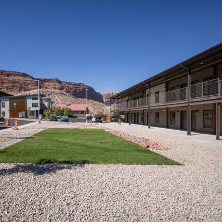 Image 6 - 406 Mountain View Drive, Moab, UT 84532, USA - Condo for sale