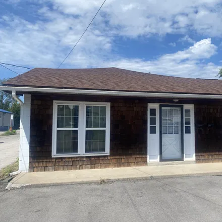 Buy this 4 bed duplex on 102 North Church Street in Cynthiana, KY 41031