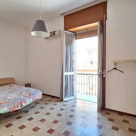Image 4 - Via Aquila, 80142 Naples NA, Italy - Apartment for rent