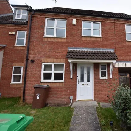 Rent this 4 bed house on 35 Murray Close in Bulwell, NG5 5UX