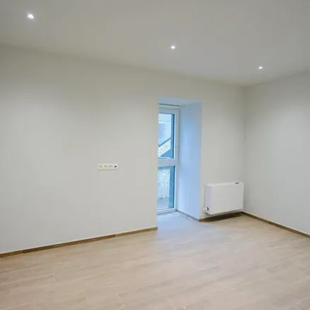 Rent this 3 bed apartment on Rue Albert Premier 7 in 5640 Mettet, Belgium