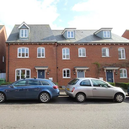 Rent this 4 bed house on 71 Prince Rupert Drive in Aylesbury, HP19 9RA