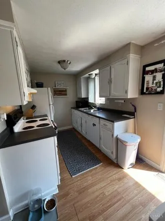 Image 3 - 400 Vancover Court, Mount Carmel Heights, Union Township, OH 45244, USA - Townhouse for sale