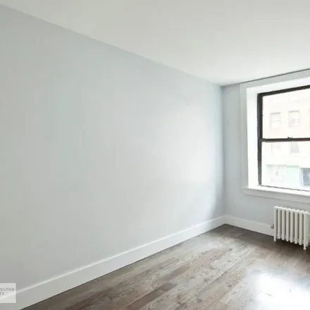 Image 5 - Citizens Bank, 143 East 9th Street, New York, NY 10003, USA - Apartment for rent