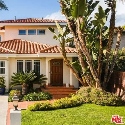 Buy this 4 bed house on 927 Howard Street in Los Angeles, CA 90292
