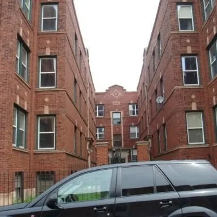 Rent this 3 bed house on 818-824 East 44th Street in Chicago, IL 60653