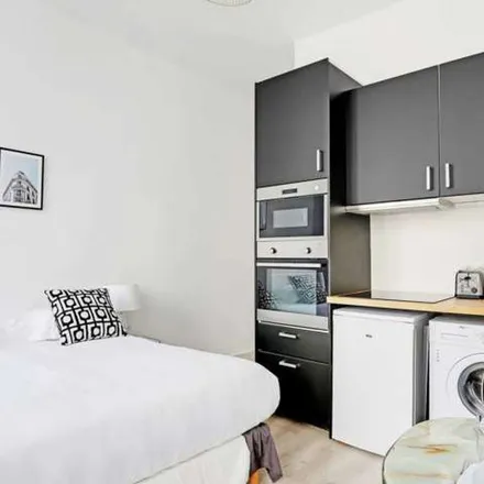 Image 4 - 5 Rue Jean-Baptiste Dumay, 75020 Paris, France - Apartment for rent