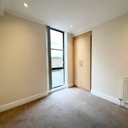 Image 6 - Town Meadow, London, TW8 0BZ, United Kingdom - Apartment for sale