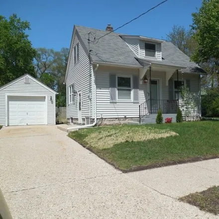 Buy this 2 bed house on 163 East State Street in Janesville, WI 53546