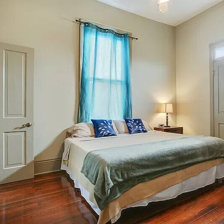 Rent this 5 bed townhouse on New Orleans