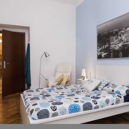 Rent this 3 bed room on Via Felice Mendelssohn in 35132 Padua PD, Italy