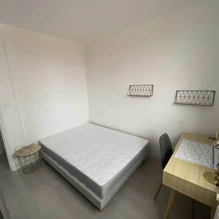 Rent this 1 bed apartment on Tout pour le fruit in Boulevard de Chantilly, 82000 Montauban