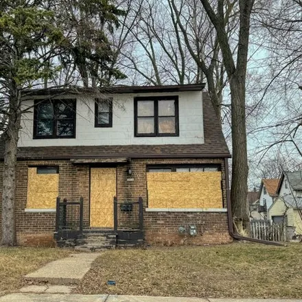 Buy this 3 bed house on 3916 North 30th Street in Milwaukee, WI 53216