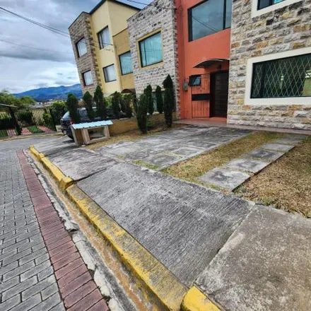 Image 2 - Oe2M, 170606, Quito, Ecuador - House for rent