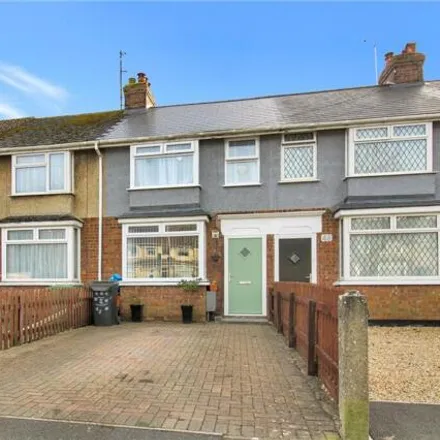 Buy this 2 bed townhouse on Ferndale Primary School & Nursery in Wiltshire Avenue, Swindon