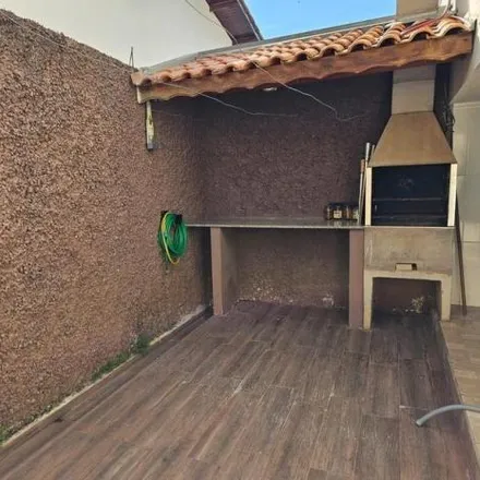 Buy this 2 bed house on Rua Prefeito Alberto dos Santos in Colina Verde, Tatuí - SP