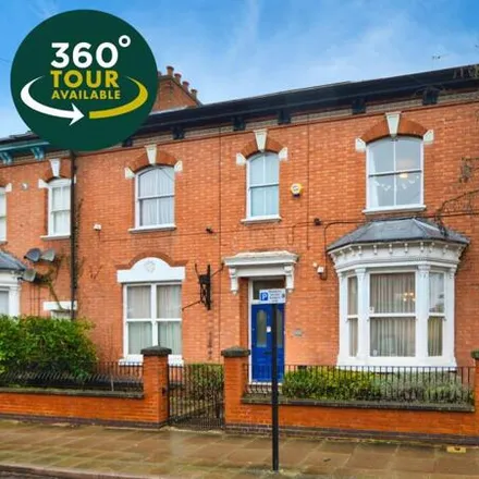 Buy this 5 bed townhouse on Hobart Street in Leicester, LE2 0JS