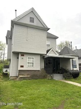 Buy this studio house on Woodbine Avenue in Knoxville, TN 37914