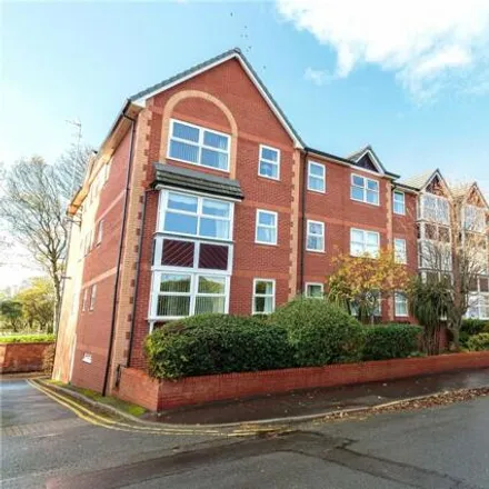 Buy this 2 bed apartment on St George's Avenue in Lytham St Annes, FY8 2JH