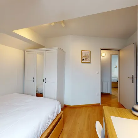 Image 2 - 19 Place Philippe Lebon, 59000 Lille, France - Apartment for rent