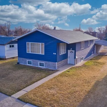 Buy this 3 bed house on 767 10th Street West in Williston, ND 58801
