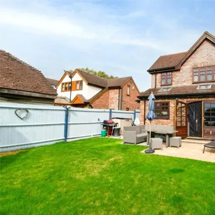 Image 2 - Common Road, Kensworth, LU6 2PW, United Kingdom - House for sale