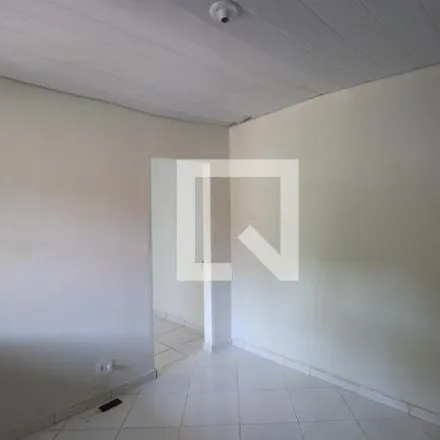 Rent this 2 bed house on Rua Jair Marinho in Colubandê, São Gonçalo - RJ