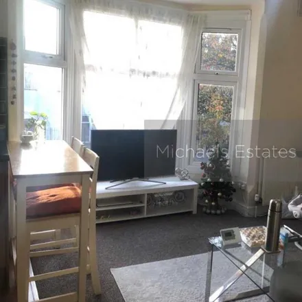 Image 3 - Winchester Avenue, Leicester, LE3 1AY, United Kingdom - Apartment for rent