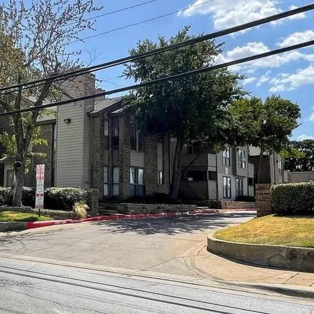 Rent this 1 bed condo on 1608 Pecan Chase Circle in Arlington, TX 76012
