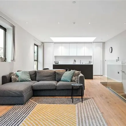 Rent this 2 bed house on Ballie Ballerson in 97-113 Curtain Road, London