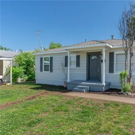 Buy this 3 bed house on 2444 Southwest 50th Street in Oklahoma City, OK 73119
