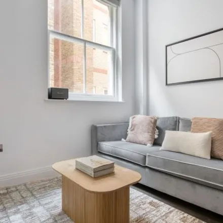Rent this 2 bed apartment on 5 Chancery Lane in Blackfriars, London