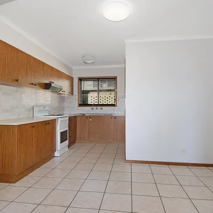 Rent this 3 bed townhouse on Smithwick Lane in East Albury NSW 2640, Australia